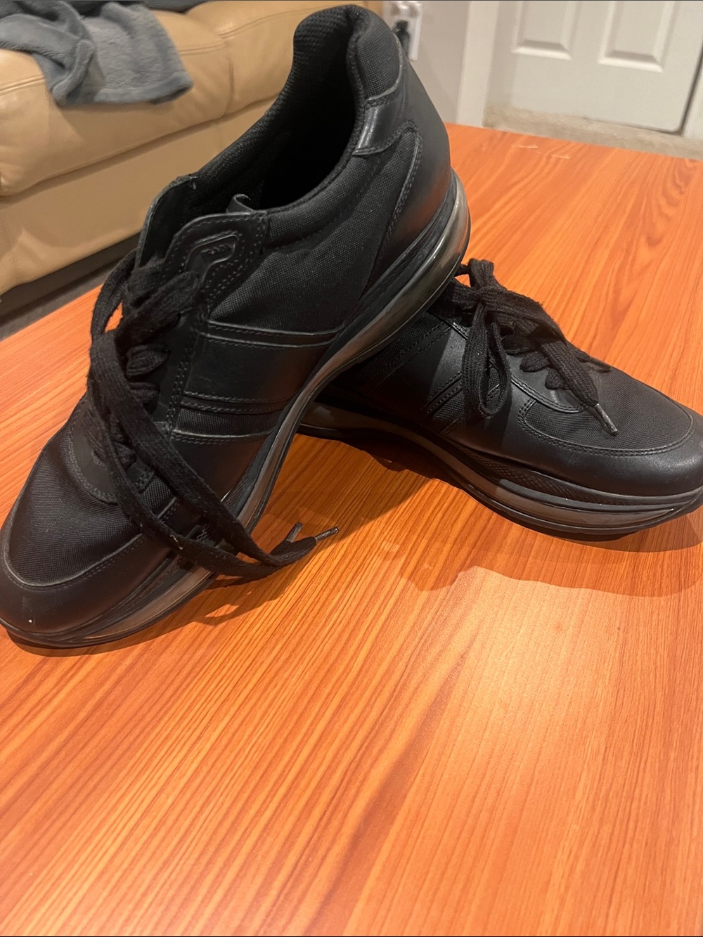 Prada Black Men’s Low-Top Athletic Sneakers - Picture 4 of 8